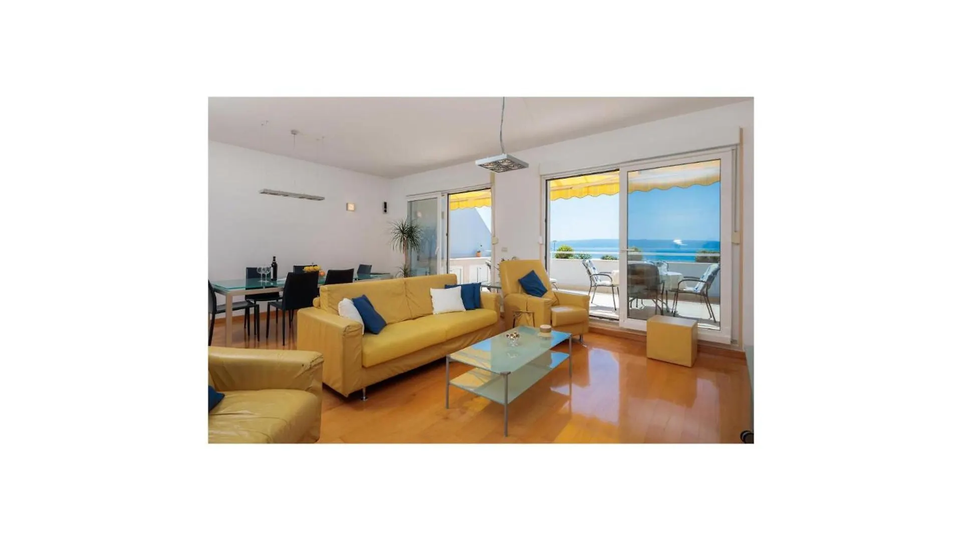 Beach Front Apartment In Split With Wifi