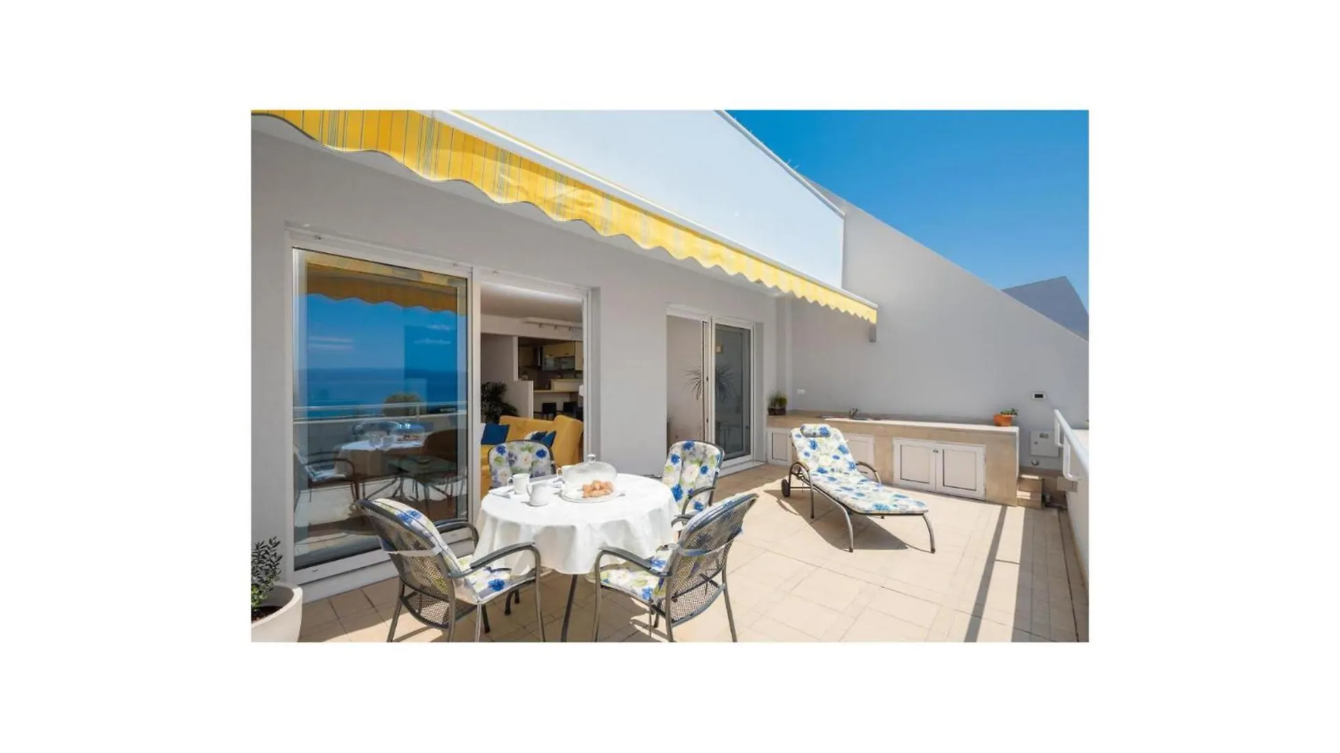 Beach Front Apartment In Split With Wifi